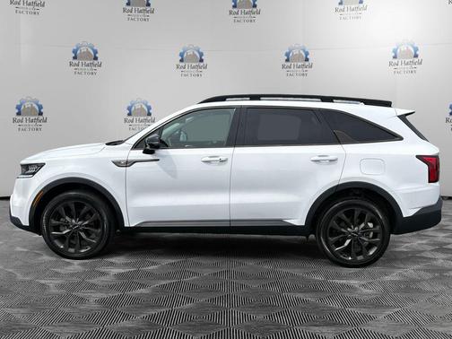 Glacial White Pearl 2022 Kia Sorento EX