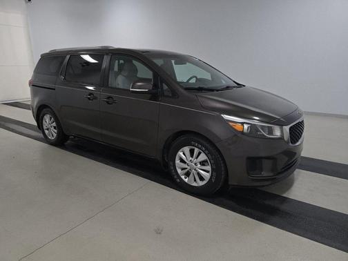 2016 Kia Sedona LX