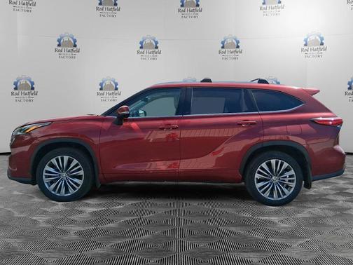 Ruby Flare Pearl 2021 Toyota Highlander Platinum