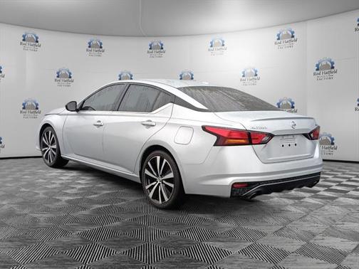 2022 Nissan Altima SR FWD