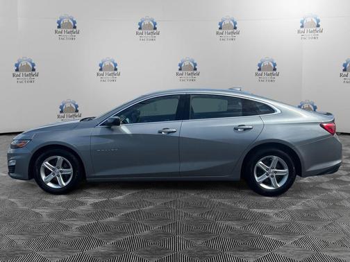 Sterling Gray Metallic 2024 Chevrolet Malibu FWD 1LT