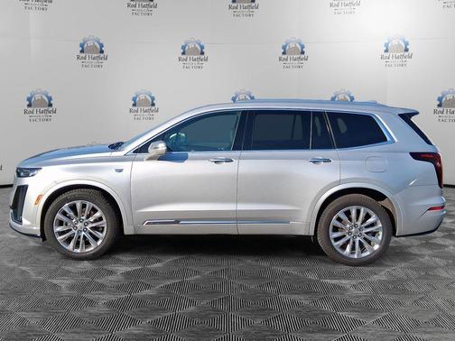 Radiant Silver Metallic 2020 Cadillac XT6 Premium Luxury FWD