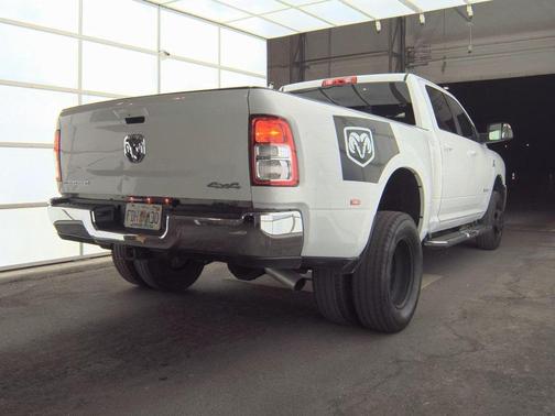 2021 RAM 3500 Big Horn Crew Cab 4x4 8' Box