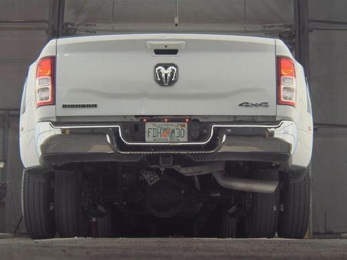 2021 RAM 3500 Big Horn Crew Cab 4x4 8' Box