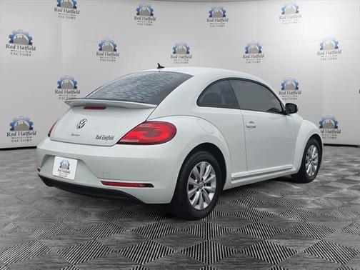 2019 Volkswagen Beetle 2.0T SE