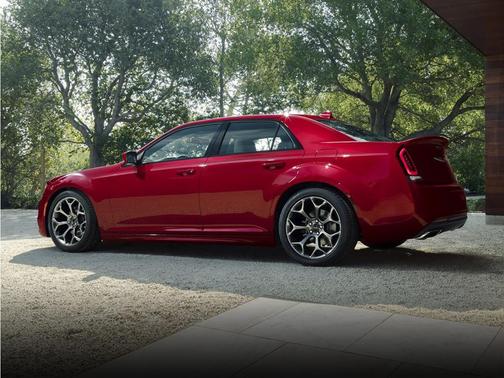 Gloss Black 2020 Chrysler 300 Touring
