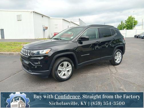 Diamond Black Crystal Pearlcoat 2022 Jeep Compass Latitude
