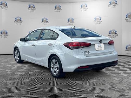 Snow White Pearl 2018 Kia Forte LX