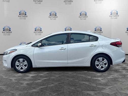 Snow White Pearl 2018 Kia Forte LX