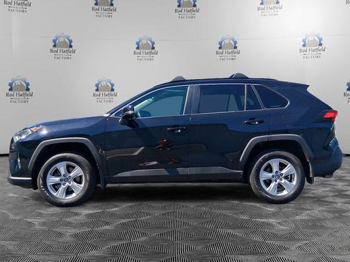 Midnight Black Metallic 2020 Toyota RAV4 XLE