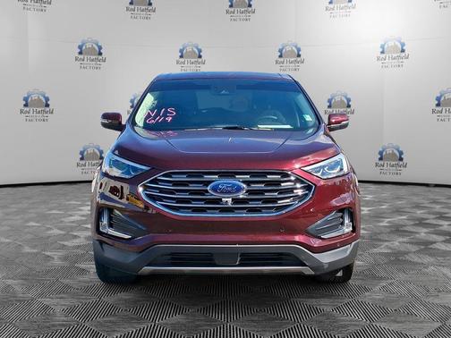 Burgundy Velvet Metallic Tinted Clearcoat 2024 Ford Edge Titanium