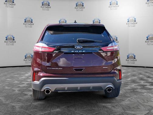 Burgundy Velvet Metallic Tinted Clearcoat 2024 Ford Edge Titanium