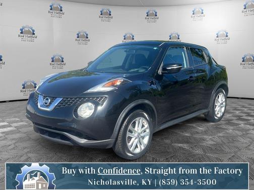 Black 2016 Nissan Juke SV