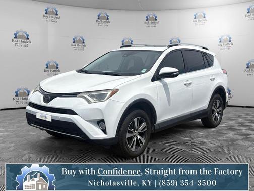 Super White 2018 Toyota RAV4 XLE
