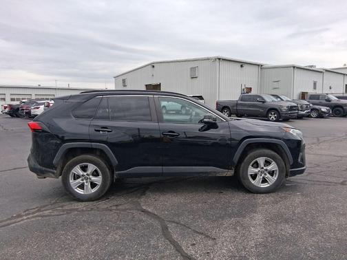 Midnight Black Metallic 2019 Toyota RAV4 XLE