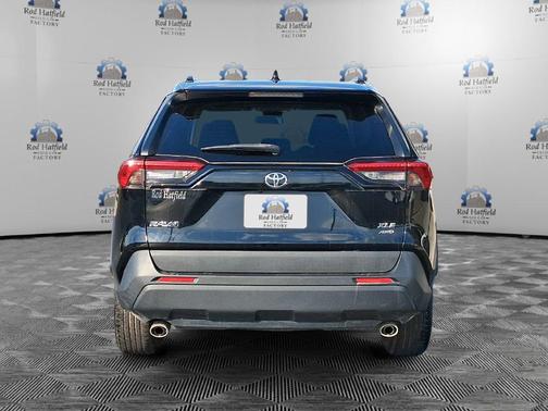 Midnight Black Metallic 2019 Toyota RAV4 XLE