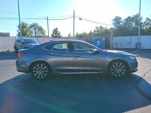 Lunar Silver Metallic 2018 Acura TLX Technology