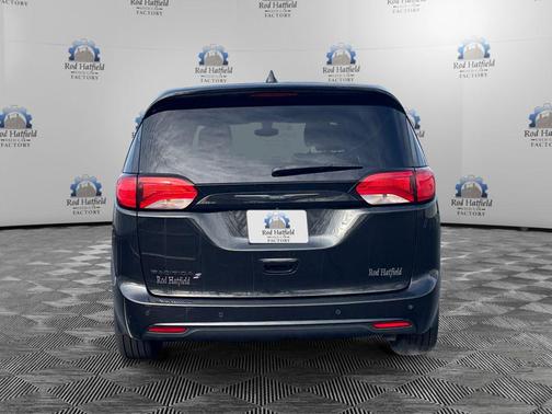 2020 Chrysler Pacifica Touring