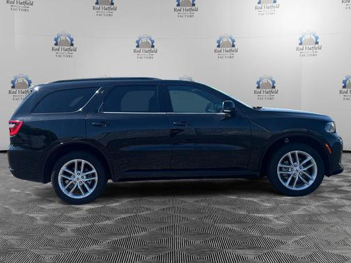 DB Black Crystal Clearcoat 2024 Dodge Durango GT Plus