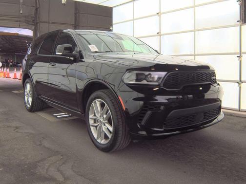 DB Black Crystal Clearcoat 2024 Dodge Durango GT Plus