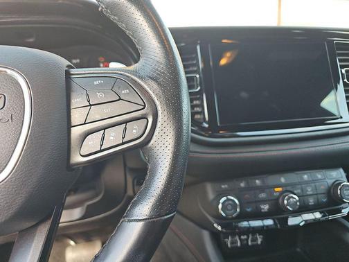 DB Black Crystal Clearcoat 2024 Dodge Durango GT Plus