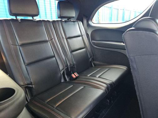 DB Black Crystal Clearcoat 2024 Dodge Durango GT Plus