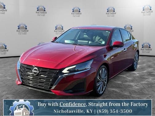Scarlet 2023 Nissan Altima 2.5 SL