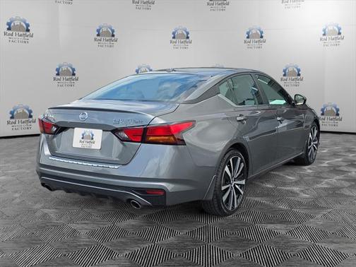2020 Nissan Altima SR FWD