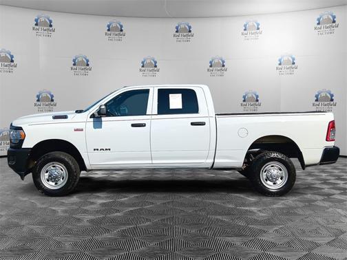 2022 RAM 2500 Tradesman Crew Cab 4x4 6'4' Box