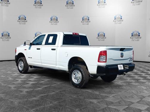 2022 RAM 2500 Tradesman Crew Cab 4x4 6'4' Box
