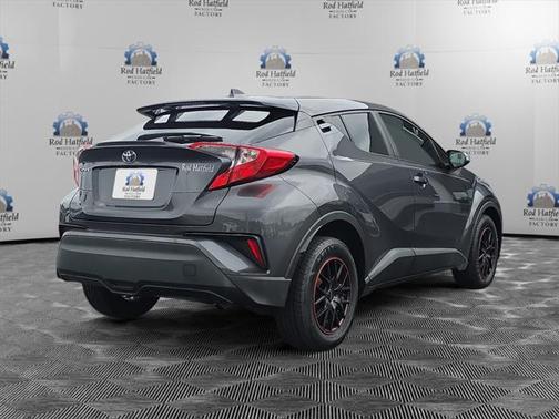 2021 Toyota C-HR LE
