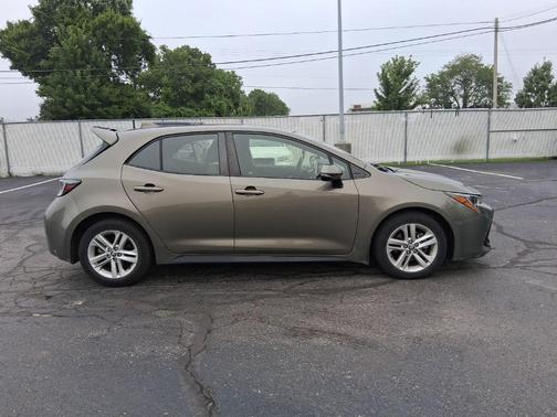 Gray 2020 Toyota Corolla SE