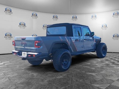 Sting-Gray Clearcoat 2021 Jeep Gladiator Rubicon