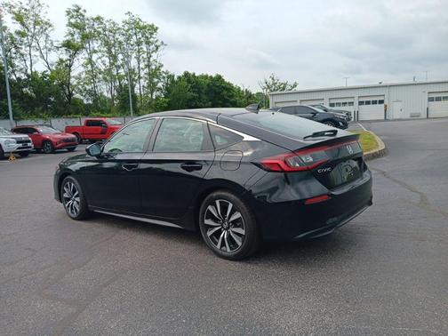Crystal Black Pearl 2024 Honda Civic EX-L