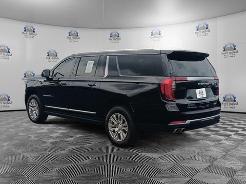 Onyx Black 2025 GMC Yukon XL Denali