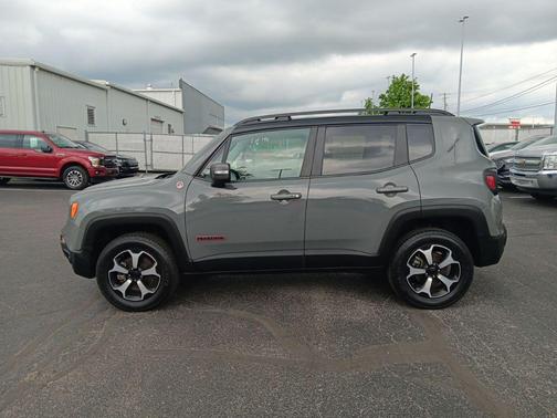 Sting-Gray Clearcoat 2020 Jeep Renegade Trailhawk