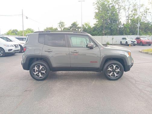 Sting-Gray Clearcoat 2020 Jeep Renegade Trailhawk