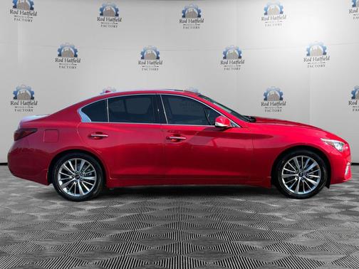 Dynamic Sunstone Red 2022 INFINITI Q50 3.0t LUXE