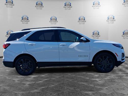 Summit White 2022 Chevrolet Equinox FWD RS