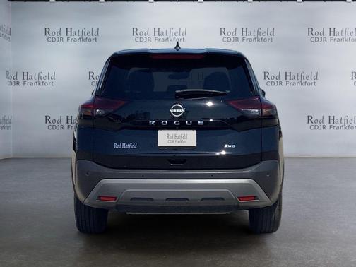 Super Black 2023 Nissan Rogue S