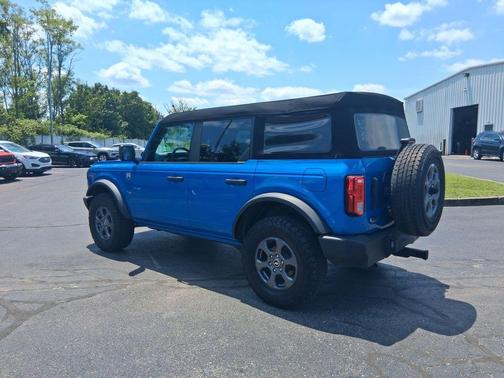 Blue 2023 Ford Bronco Big Bend