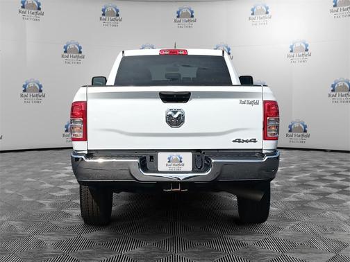 2023 RAM 2500 Tradesman Crew Cab 4x4 8' Box