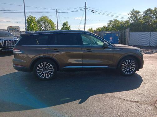 Bronze Smoke Metallic Clearcoat 2022 Lincoln Aviator Reserve