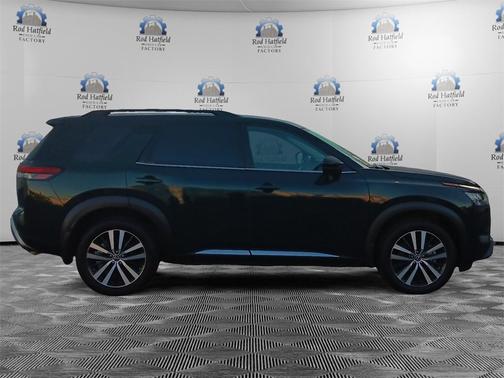 2023 Nissan Pathfinder Platinum 4WD