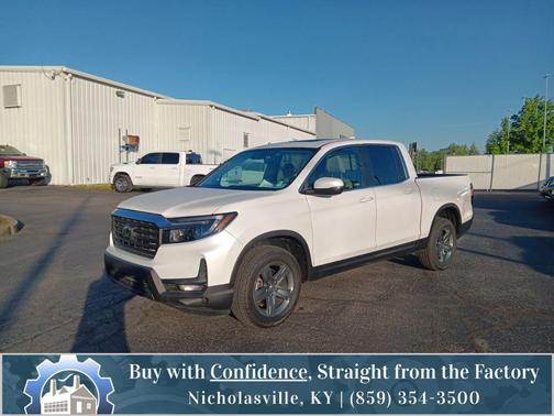 Platinum White 2023 Honda Ridgeline RTL