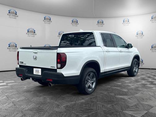 Platinum White 2023 Honda Ridgeline RTL