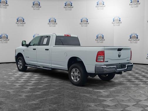 2024 RAM 3500 Big Horn Crew Cab 4x4 8' Box