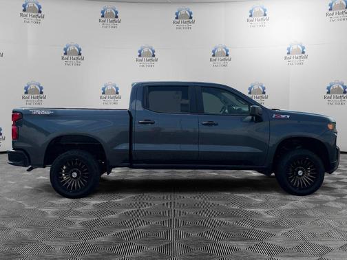 Shadow Gray Metallic 2021 Chevrolet Silverado 1500 Custom Trail Boss
