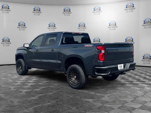 Shadow Gray Metallic 2021 Chevrolet Silverado 1500 Custom Trail Boss