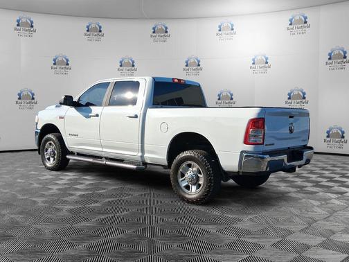 Bright White Clearcoat 2022 RAM 2500 Big Horn